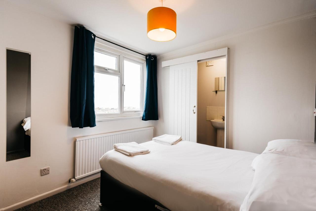 Hostel Mordon Bar And