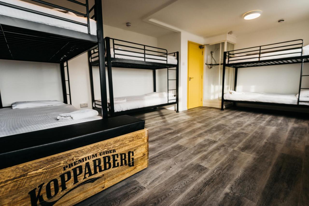 Mordon Bar And Hostel Newquay (Cornwall)